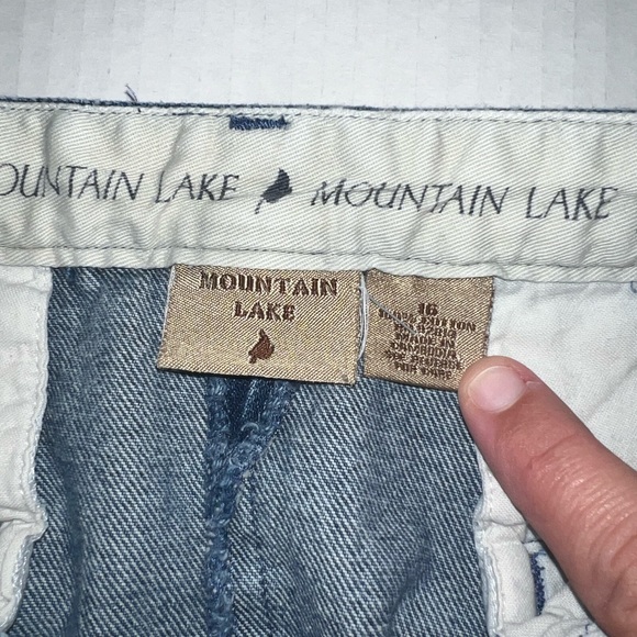 Vintage Woman’s Long Length Denim Skirt Y2K Woman’s Size 16 35.5 “ Length Modest - Picture 3 of 5